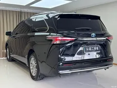 2021 Toyota Sienna 2.5L Hybrid Luxury — фото 7