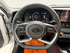 2022 Hyundai Elantra 1.5L CVT GLX Elite, белый — фото 11