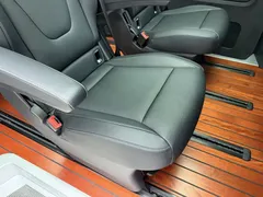 2021 Mercedes-Benz V-Class V 260 Pilot, чёрный — фото 21