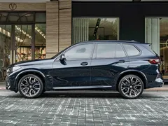2022 BMW X5 M, синий — фото 4