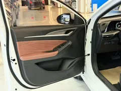 2023 Changan Eado PLUS 1.4T GDI DCT Premium, белый — фото 17