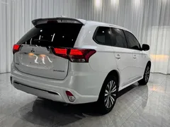 2021 Mitsubishi Outlander 2.0L 2WD 5 Seats, белый — фото 6