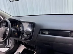 2021 Mitsubishi Outlander 2.0L 2WD 5 Seats, белый — фото 14