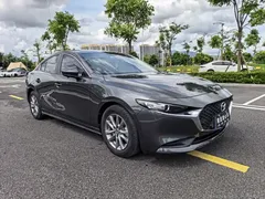 2022 Mazda 3 2.0L AT — фото 3