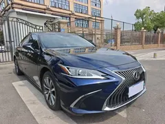 2021 Lexus ES 200, синий — фото 3