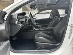 2022 Hyundai Elantra 1.5L CVT LUX Premium, белый — фото 9