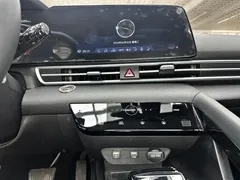 2022 Hyundai Elantra 1.5L CVT LUX Premium, белый — фото 17