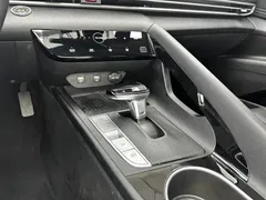 2022 Hyundai Elantra 1.5L CVT LUX Premium, белый — фото 20