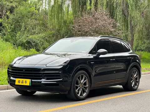 2023 Porsche Cayenne E-Hybrid 2.0T