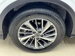 2021 Geely Coolray 1.4T DCT Platinum, белый — фото 23