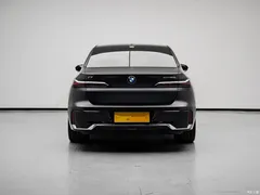 2023 BMW i7 eDrive50L M Sport, чёрный — фото 2
