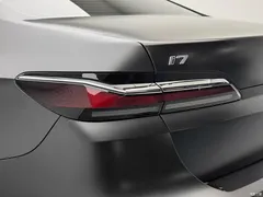 2023 BMW i7 eDrive50L M Sport, чёрный — фото 13