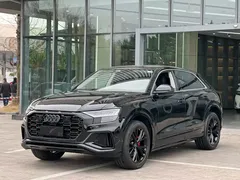 2022 Audi Q8 55 TFSI Luxury Dynamic, чёрный — фото 2