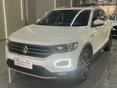 2022 Volkswagen T-Roc 280TSI DSG 2WD Comfort Plus, белый — фото 1