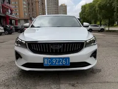 2022 Geely Emgrand 1.5L CVT, белый — фото 2