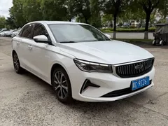 2022 Geely Emgrand 1.5L CVT, белый — фото 3
