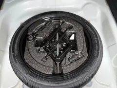 2022 Geely Emgrand 1.5L CVT, белый — фото 15