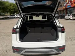 2023 Volkswagen Tayron 280TSI 2WD Plus, белый — фото 14