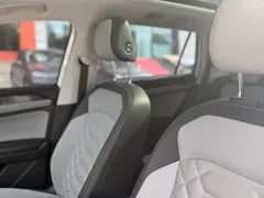 2023 Volkswagen Tayron 280TSI 2WD Plus, белый — фото 17
