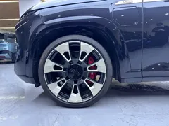 2023 BMW XM, чёрный — фото 8