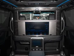 2020 Lexus LM 300h four-seater — фото 29