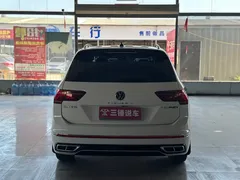 2022 Volkswagen Tiguan L 430PHEV PHEV Flagship, белый — фото 14
