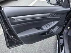 2022 Honda Accord 260TURBO Luxury, чёрный — фото 20