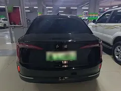 2023 Hongqi E-QM5 620km PLUS, чёрный — фото 6