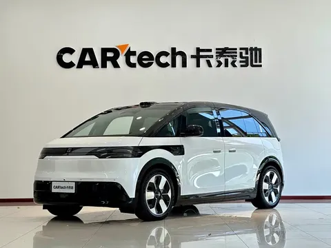 2025 Zeekr Mix Smart Driving