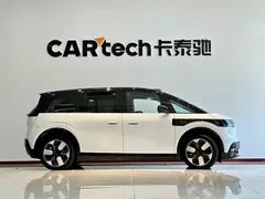 2025 Zeekr Mix Smart Driving, белый — фото 4