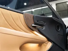 2021 Lexus LS 500h Zhenyue — фото 19