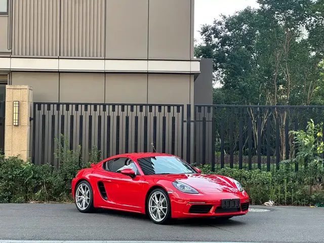 2020 Porsche 718 Cayman 2.0T