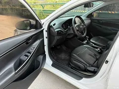 2020 Hyundai Yuedong 1.6L AT GL is pleasing to the eye — фото 8