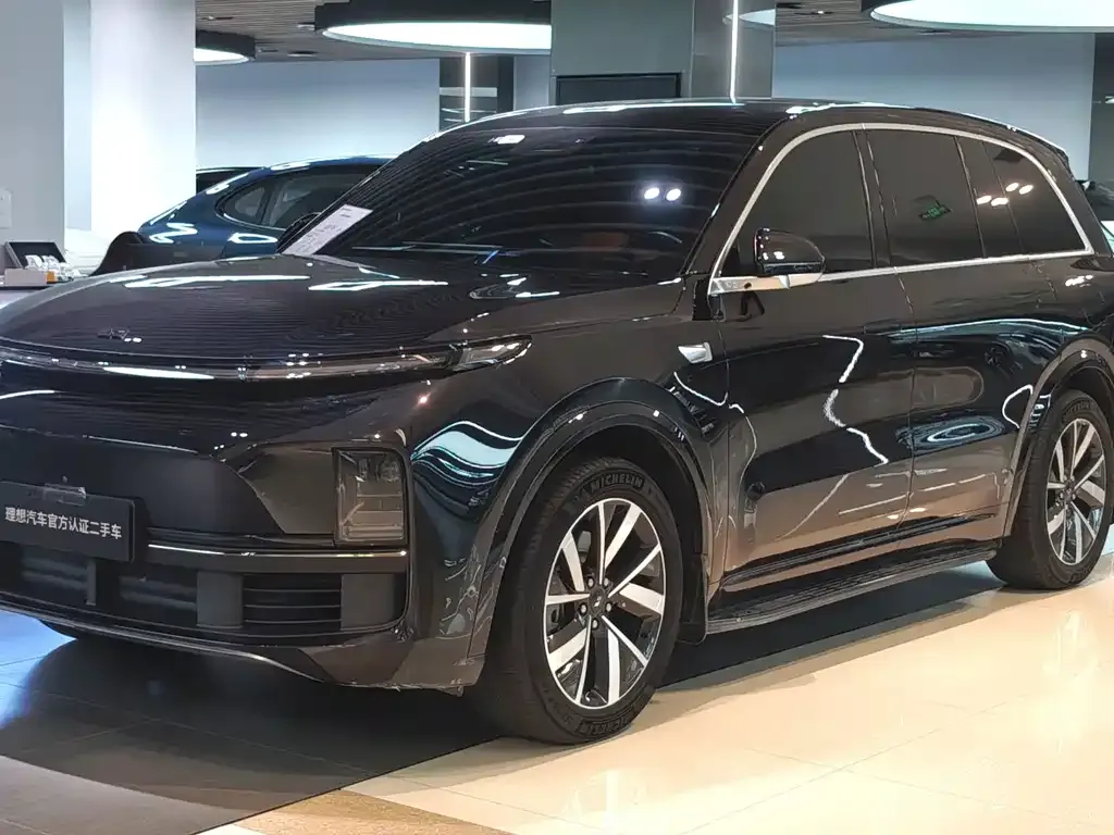 2023 Li Auto L8