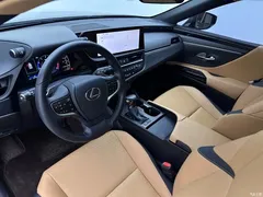 2022 Lexus ES 200 Excellence — фото 15