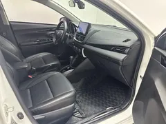 2022 Toyota Yaris L Zhixuan X 1.5L CVT PLUS, белый — фото 15