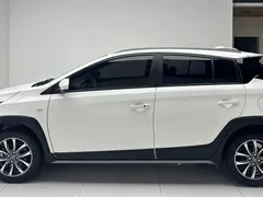 2022 Toyota Yaris L Zhixuan X 1.5L CVT PLUS, белый — фото 19