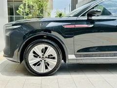 2022 Hongqi E-HS9 690km Flagship six-seater, чёрный — фото 22