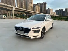 2021 Hyundai Famous Picture 1.8L CVT GLX Elite — фото 1