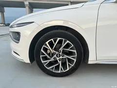 2021 Hyundai Famous Picture 1.8L CVT GLX Elite — фото 4