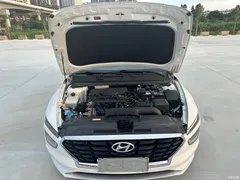 2021 Hyundai Famous Picture 1.8L CVT GLX Elite — фото 5