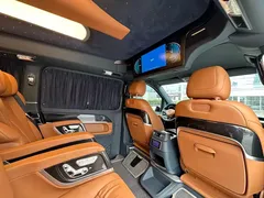2022 Mercedes-Benz V-Class V 260 L Long Wheelbase Premium, чёрный — фото 10