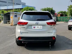 2021 Toyota Highlander 2.0T 4WD Luxury 7, белый — фото 5