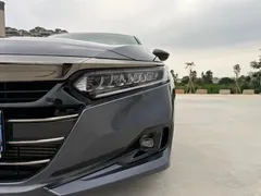 2022 Honda Accord 260TURBO Magic Night Premium — фото 13