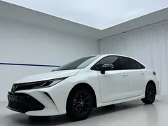 2021 Toyota Corolla TNGA 1.5L CVT GR SPORT, белый — фото 1