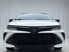 2021 Toyota Corolla TNGA 1.5L CVT GR SPORT, белый — фото 2