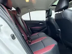 2021 Toyota Corolla TNGA 1.5L CVT GR SPORT, белый — фото 10