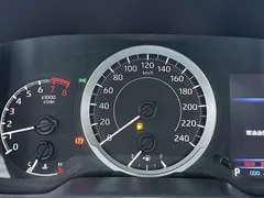 2021 Toyota Corolla TNGA 1.5L CVT GR SPORT, белый — фото 13