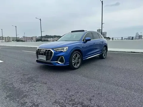 2022 Audi Q3 40 TFSI RS