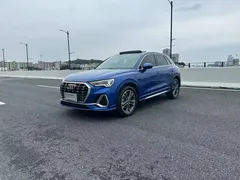 2022 Audi Q3 40 TFSI RS, синий — фото 1